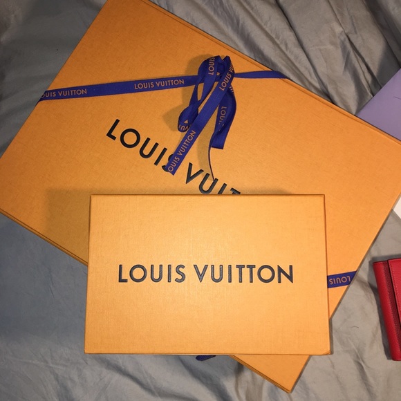 Louis Vuitton Bag - Picture 2 of 5